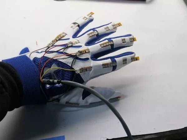 Sensor De Flexión De Curvatura para Guantes Electrónicos De Mano Robótica 4.5 Pulgadas - Tecneu